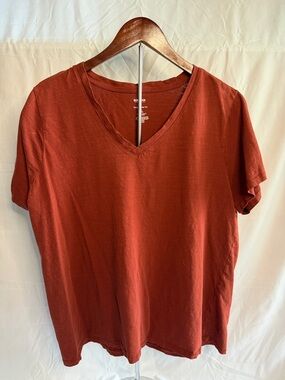 Sonoma V-Neck T-Shirt - Rust Red